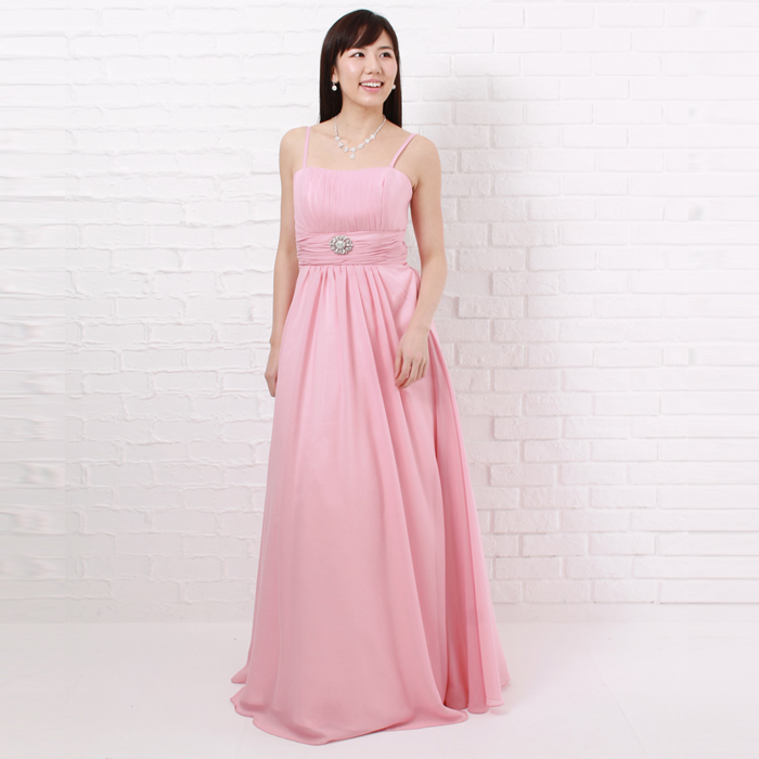 ピンクカラーで桜の花びらのようなキュートでプリティーなドレス