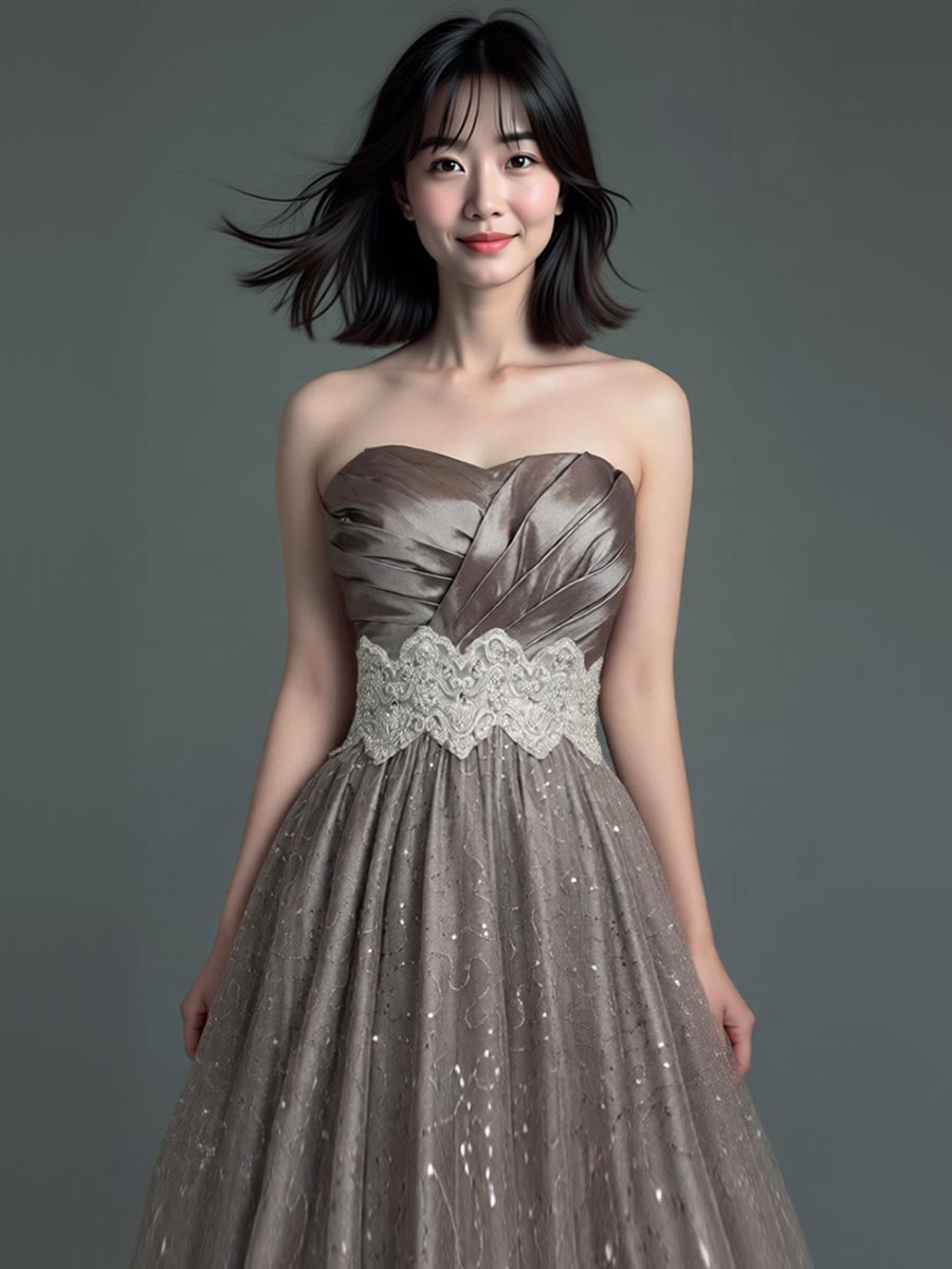 キラキラスカートが動くたびに表情を変えてくれるシルバーカラーのボリュームロングドレス