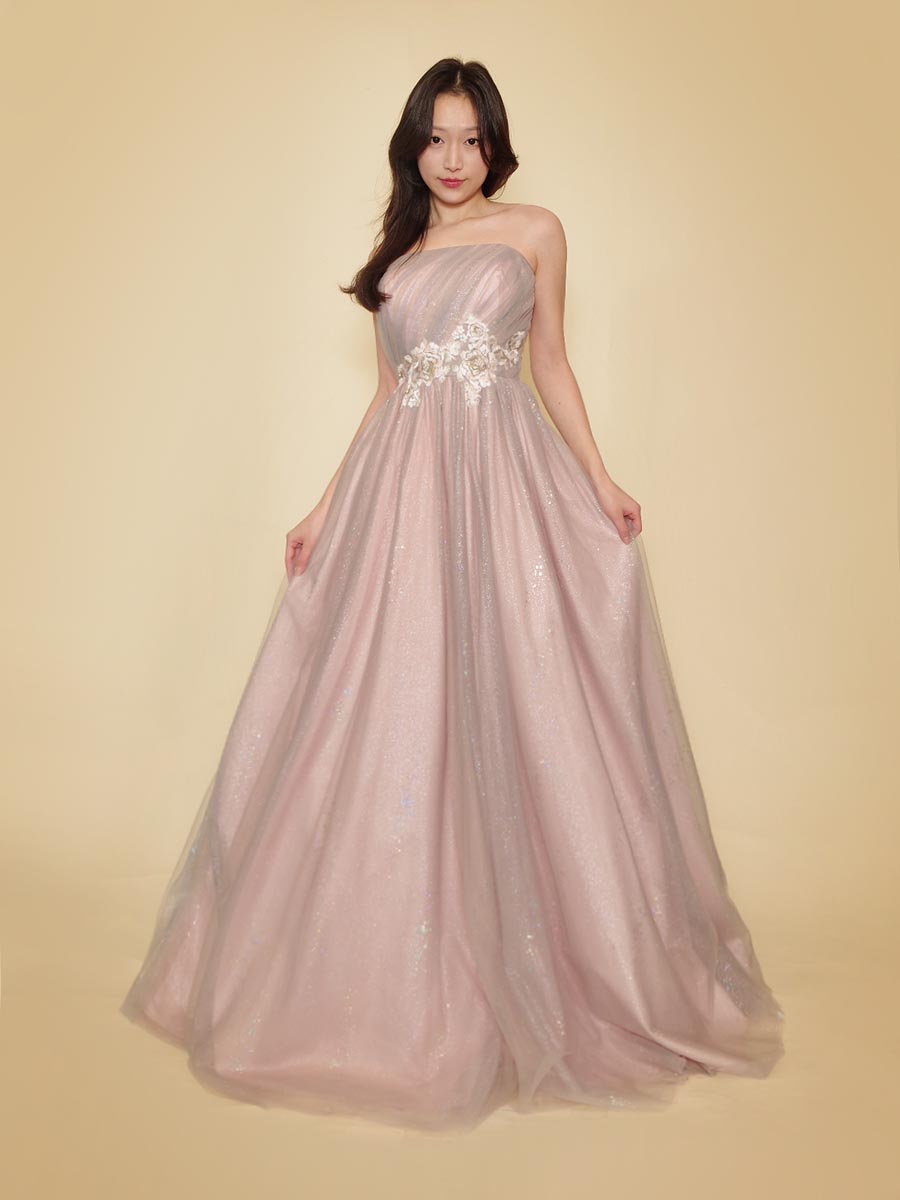 ピンクパープルのキラキラチュールとお花刺繍が可愛らしさを演出するステージドレス