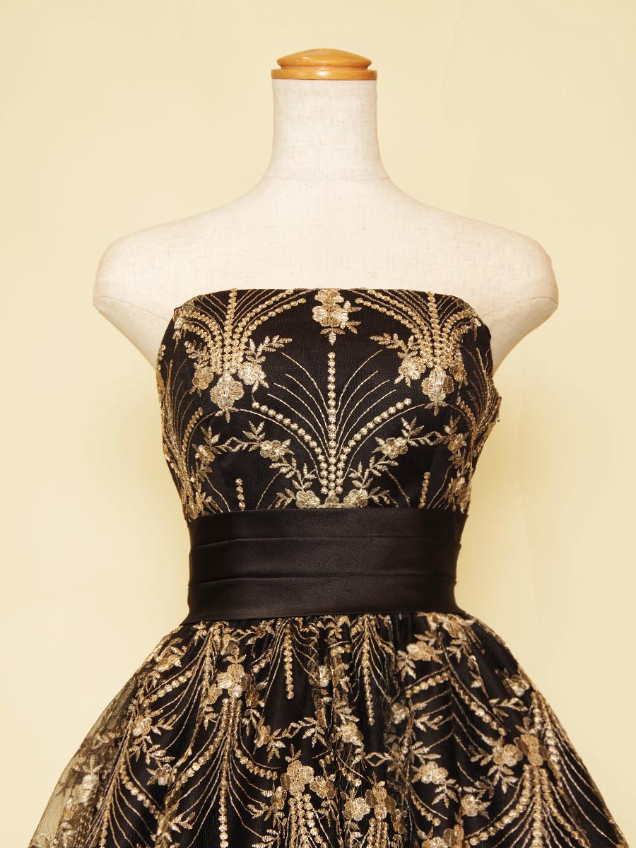 レオナール　総刺繍デザインチューブトップドレス ワンピース ゴールド  38フォローいただいた方限定で
