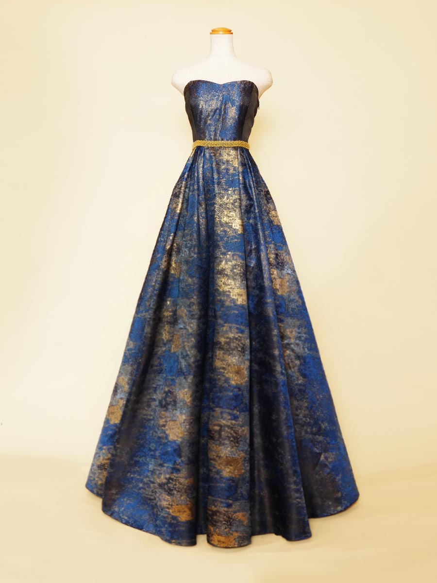 上質なネイビー×ゴールドの織り生地で仕上げた高級感満点のAラインスタイルステージドレス
