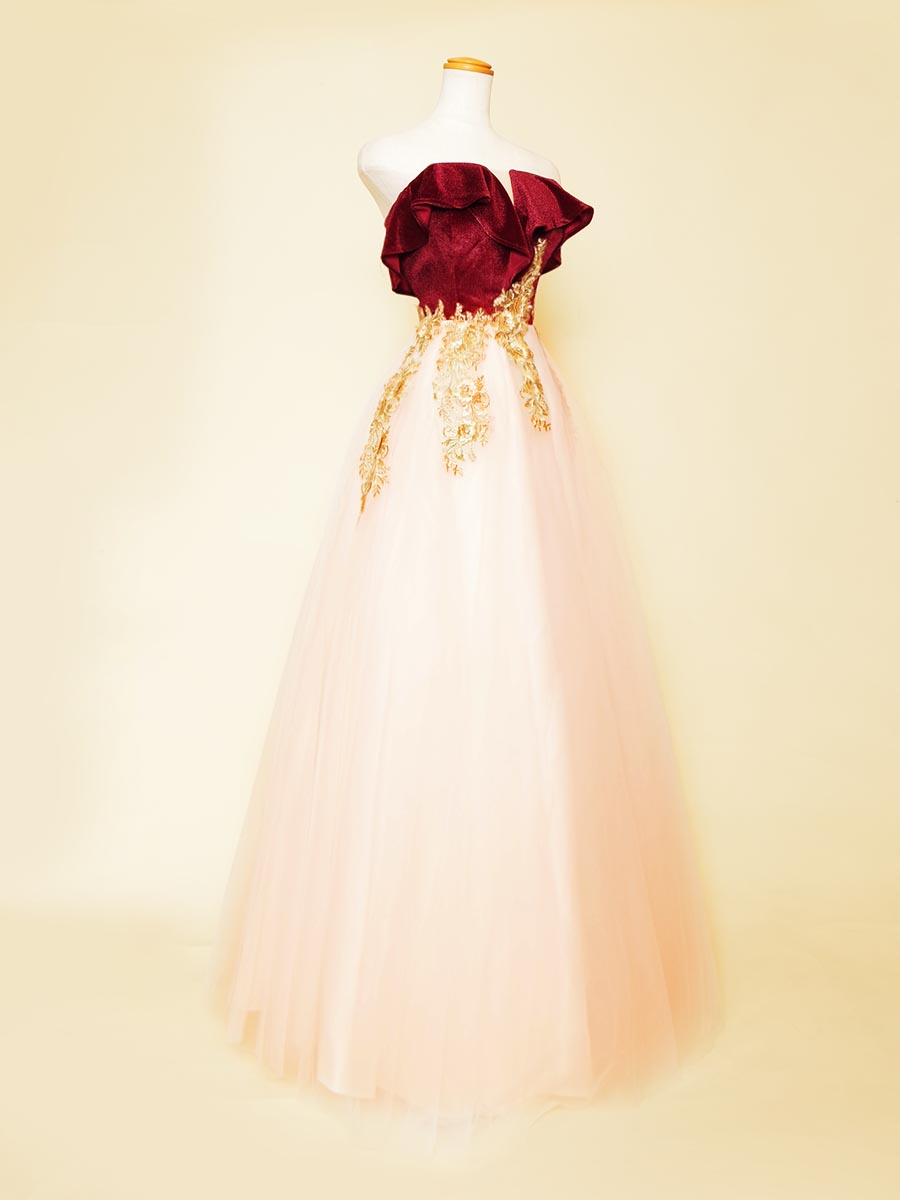 Vカットの胸元が大人っぽいワインベロアトップ×ライトピンクチュールスカートのステージドレス