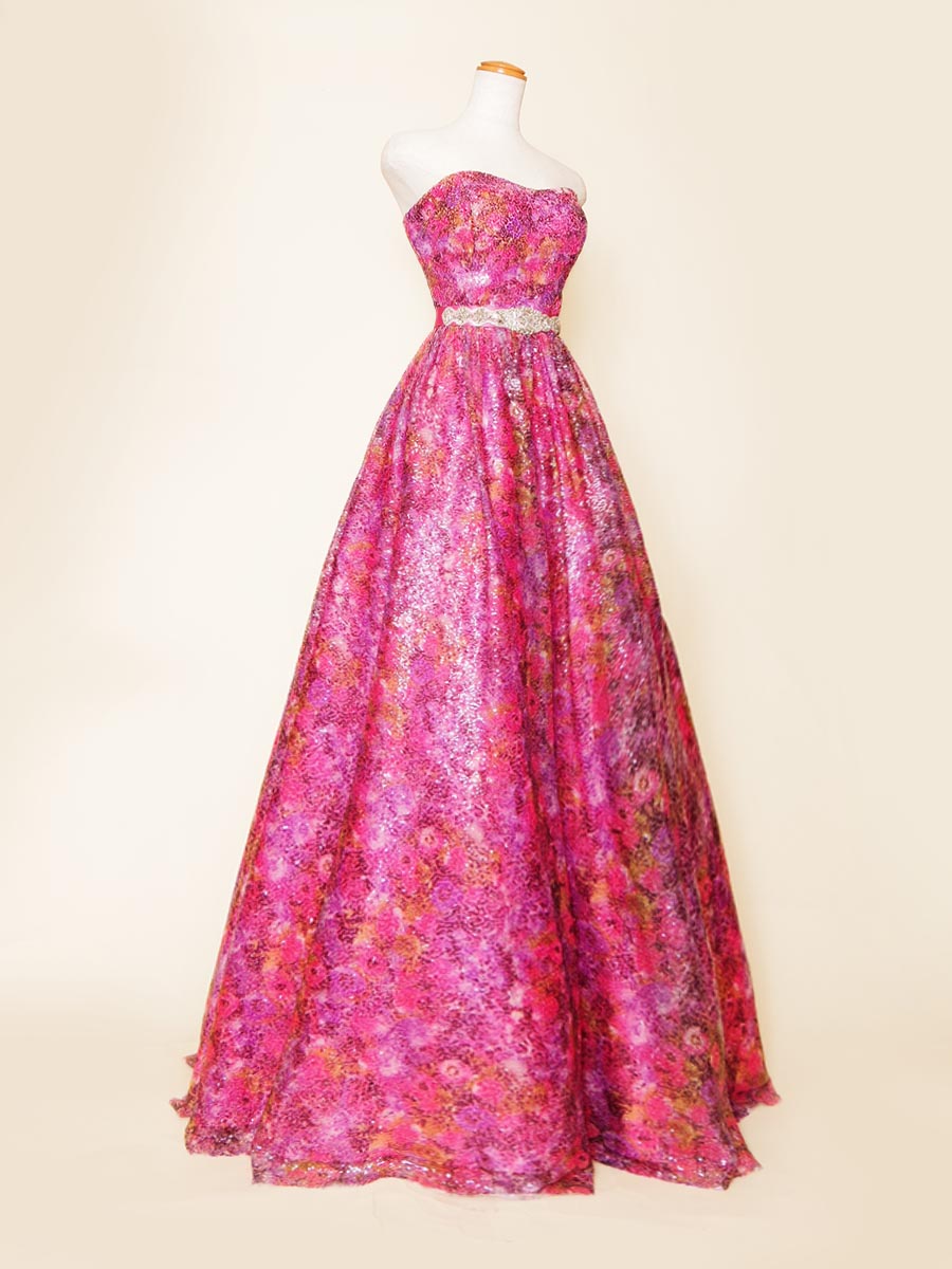 ワインレッドピンクカラーの総スパンコールで仕上げた花柄模様のステージロングドレス