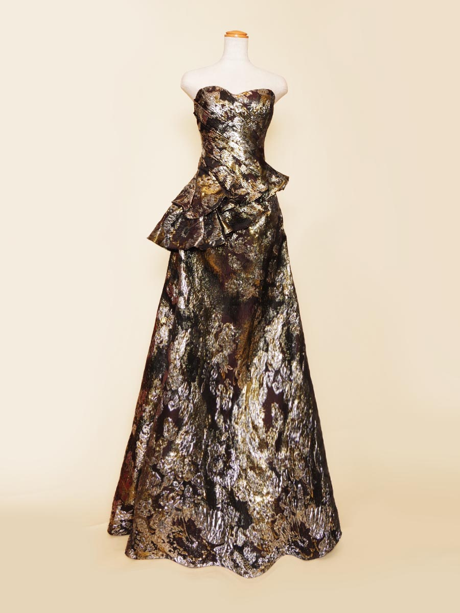 ブラックゴールドジャガードが大人っぽいラグジュアリー感を表現したセミマーメイドラインドレス