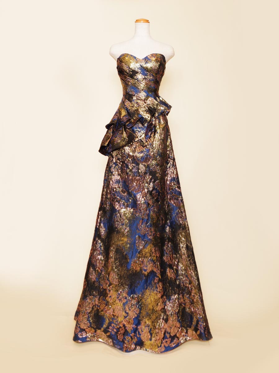 ネイビーとゴールドの組み合わせが高級感を感じさせるジャガード素材のセミマーメイドステージドレス