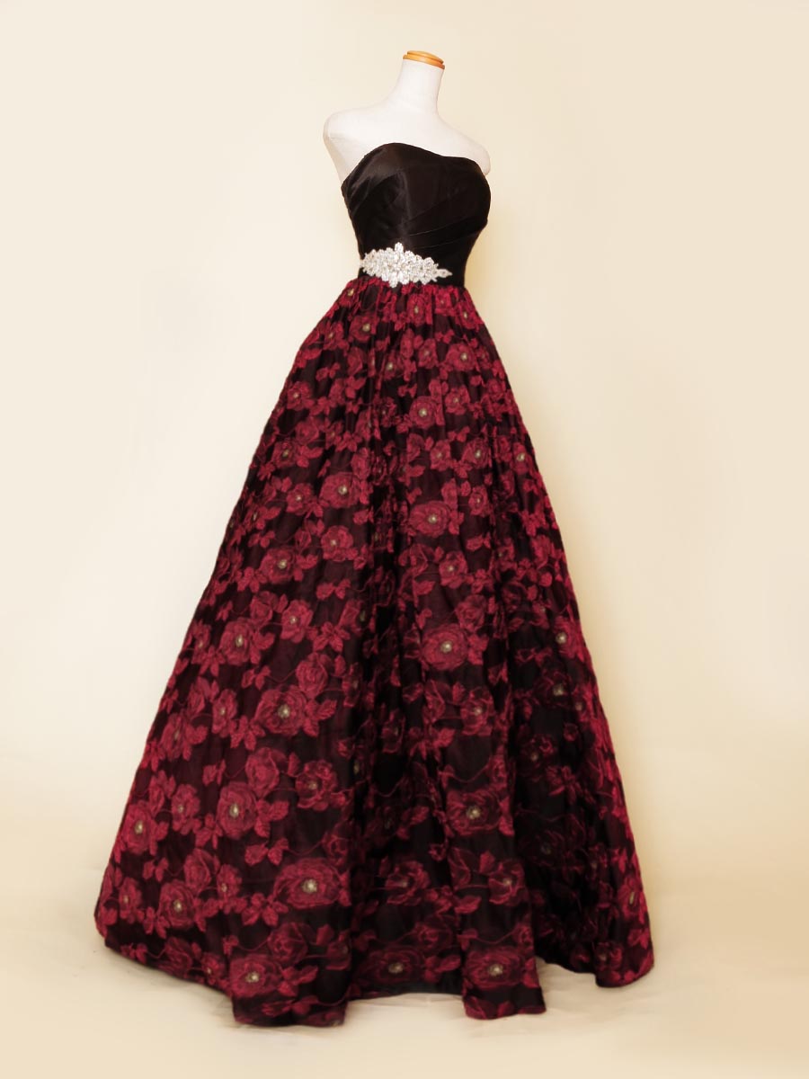 花柄ワインレッドジャガードスカート×ブラックサテントップの大人な雰囲気溢れるプリンセスライン演奏会ドレス