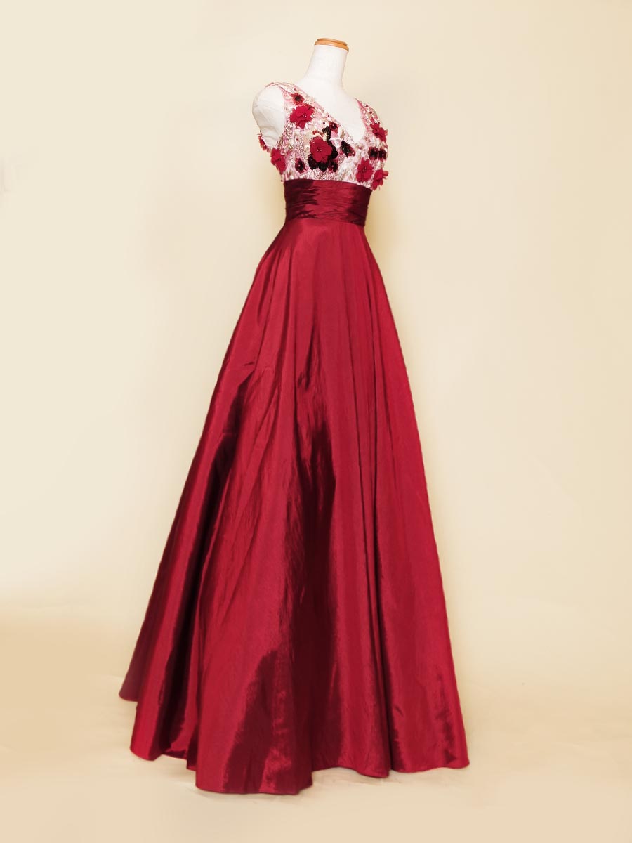 ワインのタフタカラースカートの胸元立体フラワーデザインAラインドレス