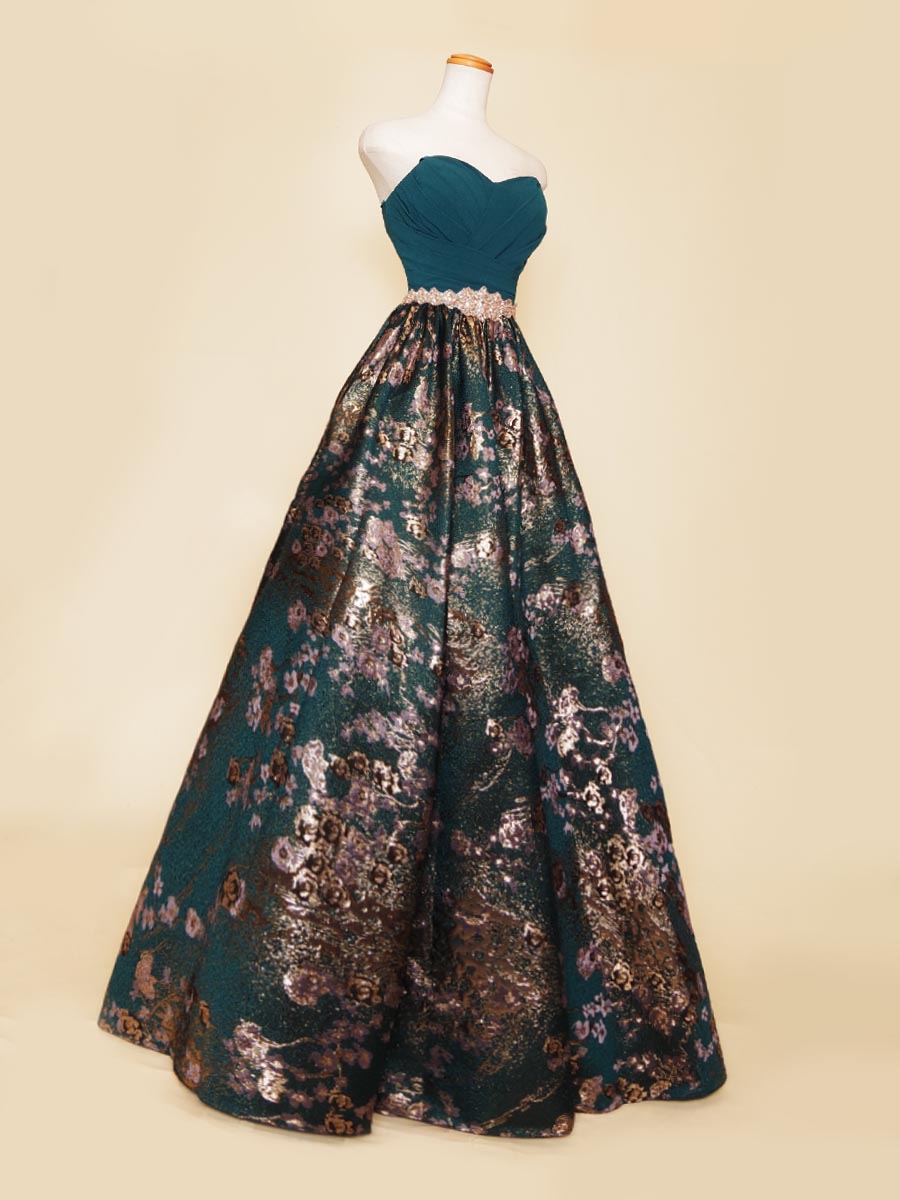 エメラルドグリーンカラーの和柄ジャガードステージボリュームドレス