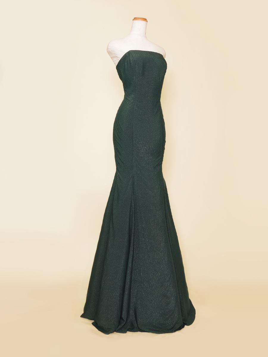 スモーキーグリーンカラーのラグジュアリーな印象を持たせたマーメイドラインステージドレス