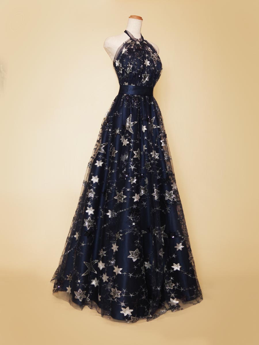 星空モチーフ刺繍スパンコールのネイビーカラーホルターネックドレス