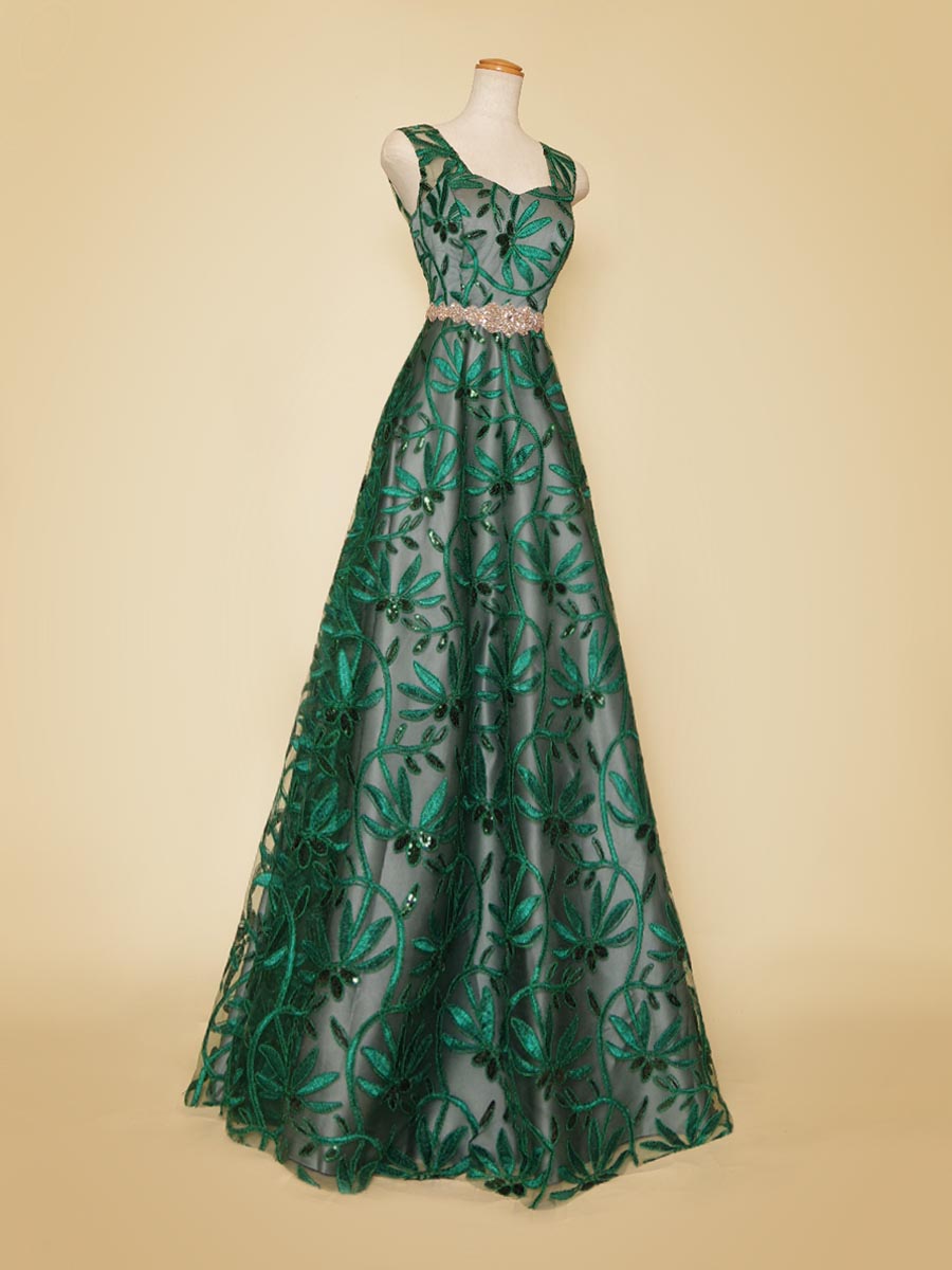 シルバーサテンにグリーンチュール刺繍を重ねた肩袖デザインのAラインフォルムドレス
