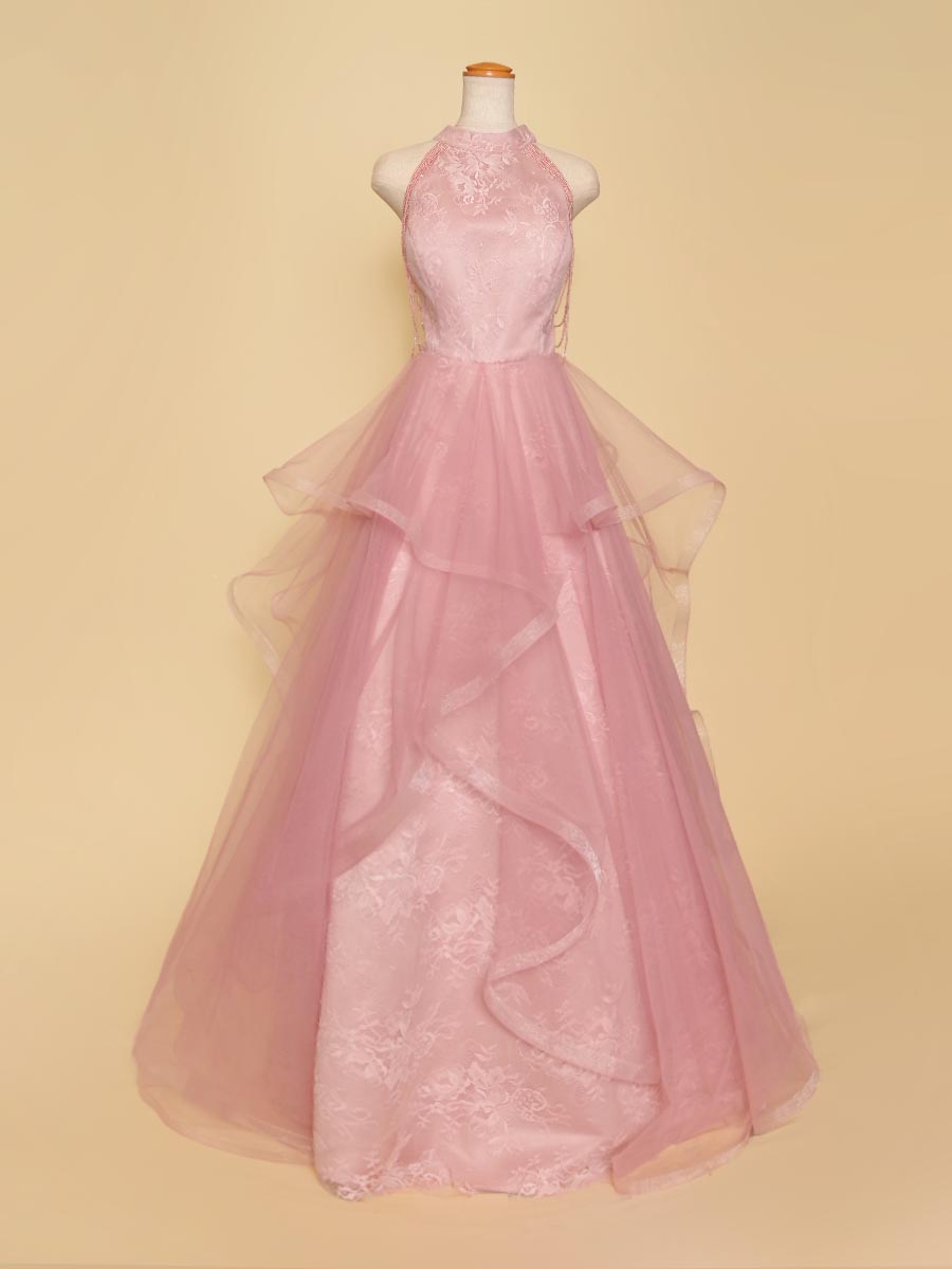パステルピンクレースのホルターネックデザイン×ドレープビーズの可愛らしさと豪華さを表現した演奏会ドレス