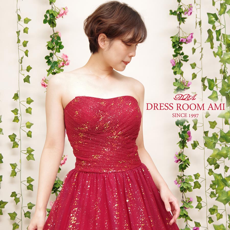 赤いカラードレスが似合う人の特徴|ドレスルームアミニュース